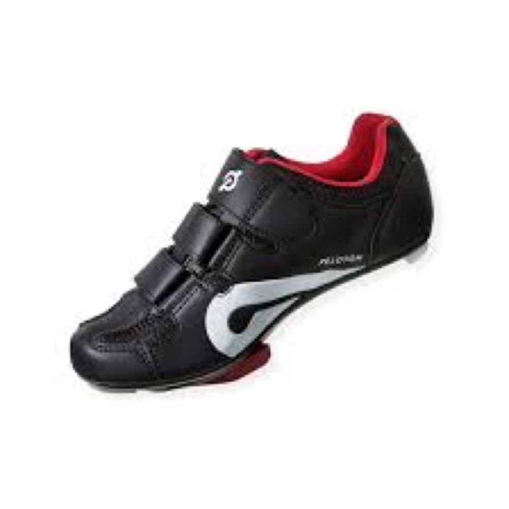 Peloton womens low top black and red comfort cycling riding shoes. Sz 40
